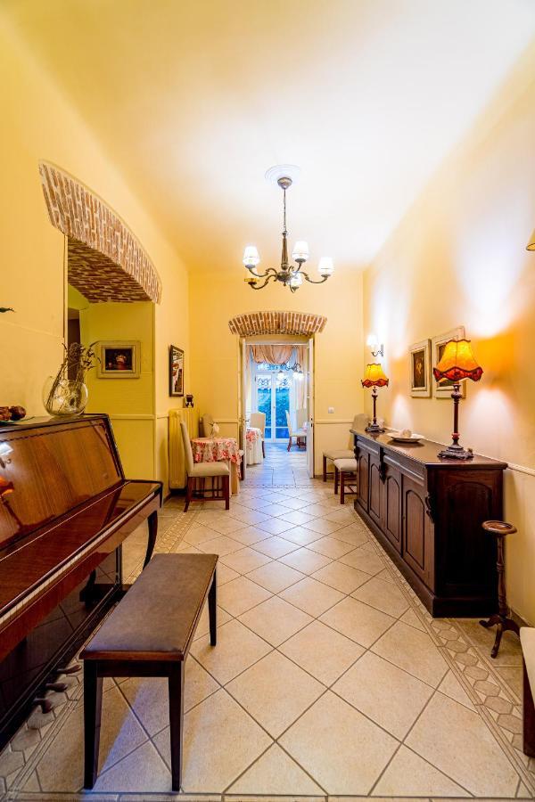 Archontiko Eleni Hotel Andros Town Bagian luar foto
