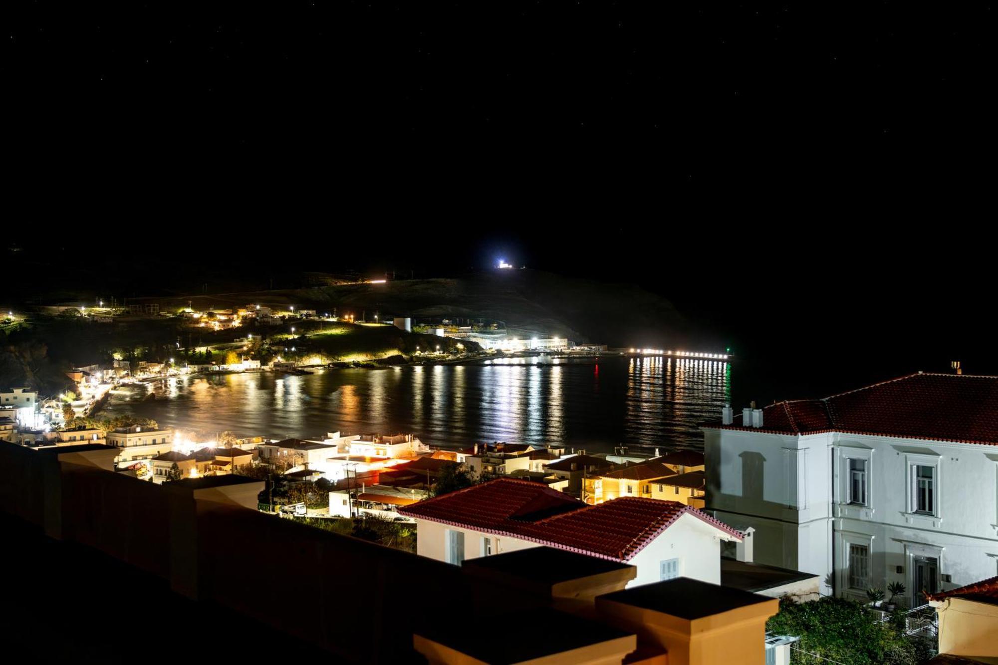 Archontiko Eleni Hotel Andros Town Bagian luar foto